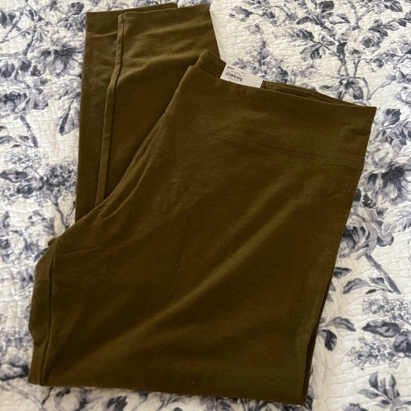 Sonoma plus size midrise legging in color olive - Picture 3 of 4